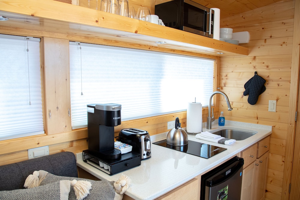 Trail and Hitch Tiny Home Hotel and RV - photo 54