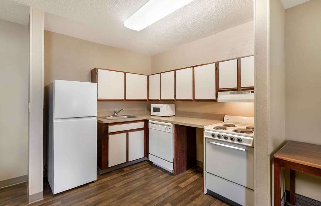 Extended Stay America Suites Cleveland Great Northern Mall - photo 29