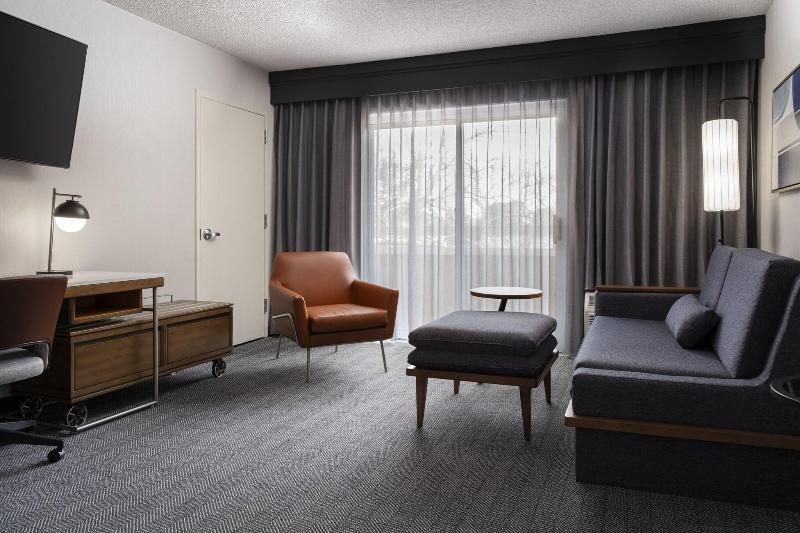Courtyard by Marriott San Mateo Foster City - photo 59