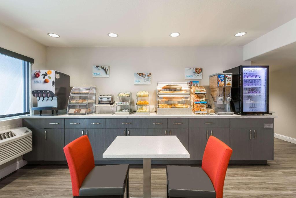 Days Inn by Wyndham Yosemite Area - photo 3