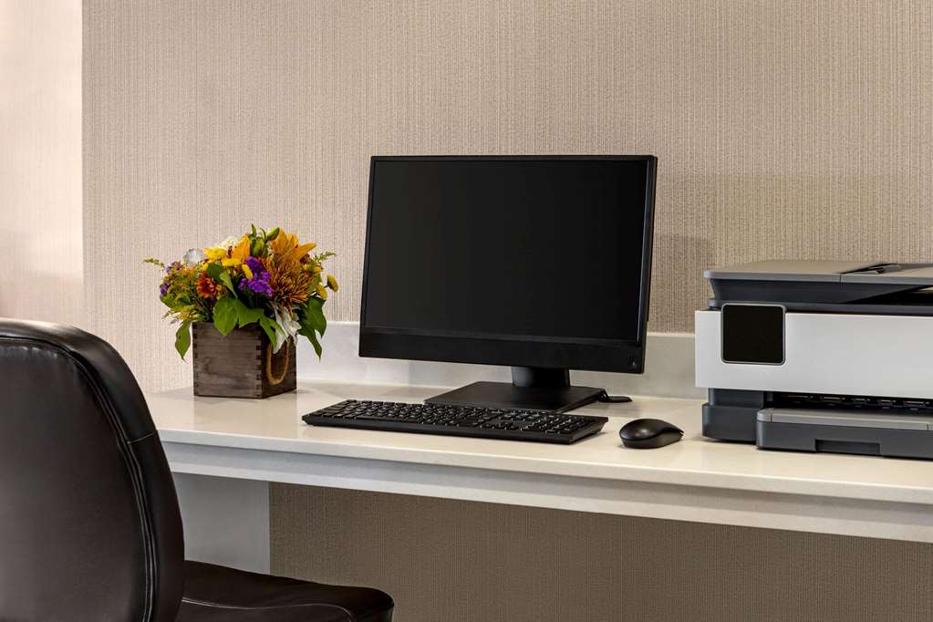 Wingate by Wyndham Wilmington - photo 32