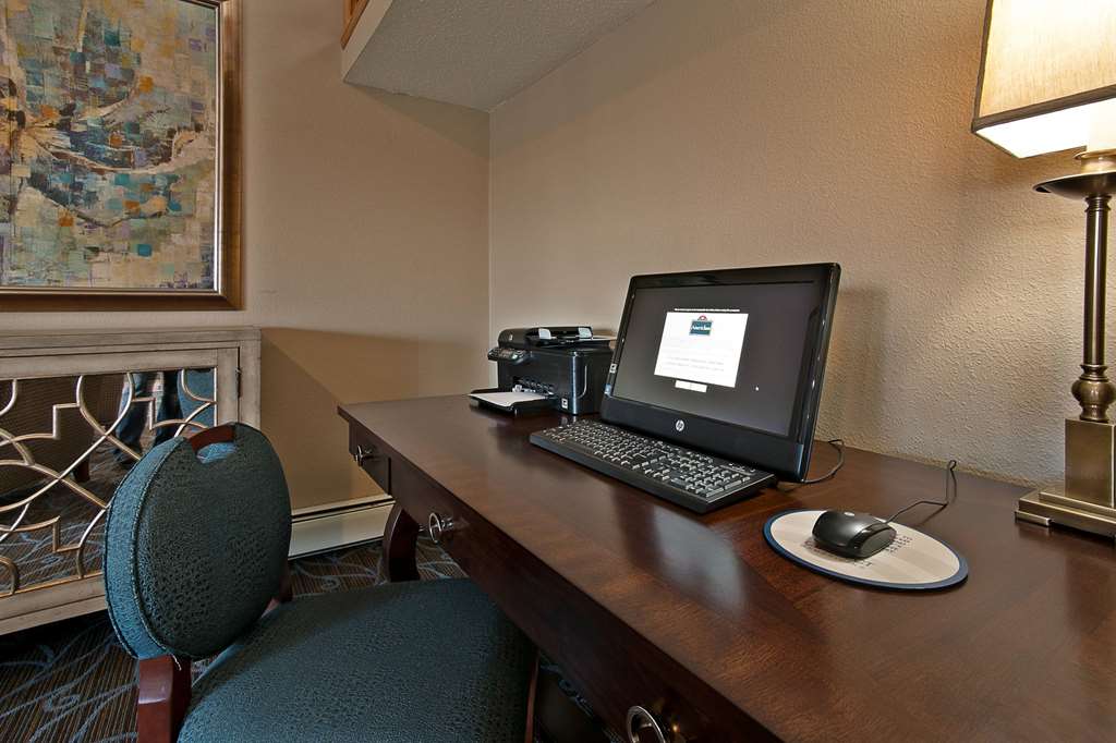 AmericInn by Wyndham Bay City - photo 26