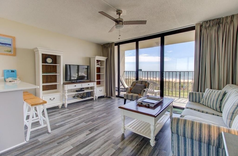 0204 Seaside Sanctuary by Atlantic Towers — Carolina Beach — photo 2