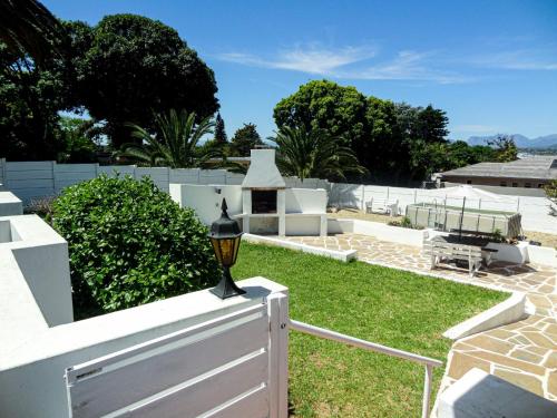Elegant City Guest House