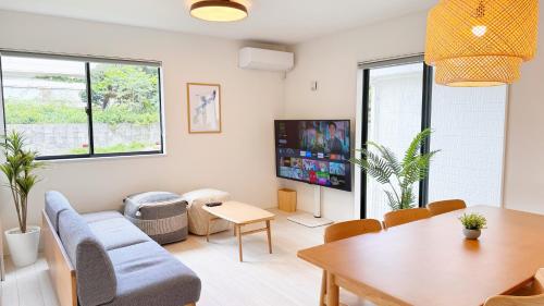 Aktí Yofuke in Nago, Japan