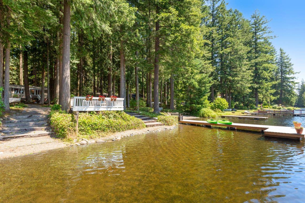 The Cabins at Lake Alice — 4-Star Luxury Hotel in Fall City, United States