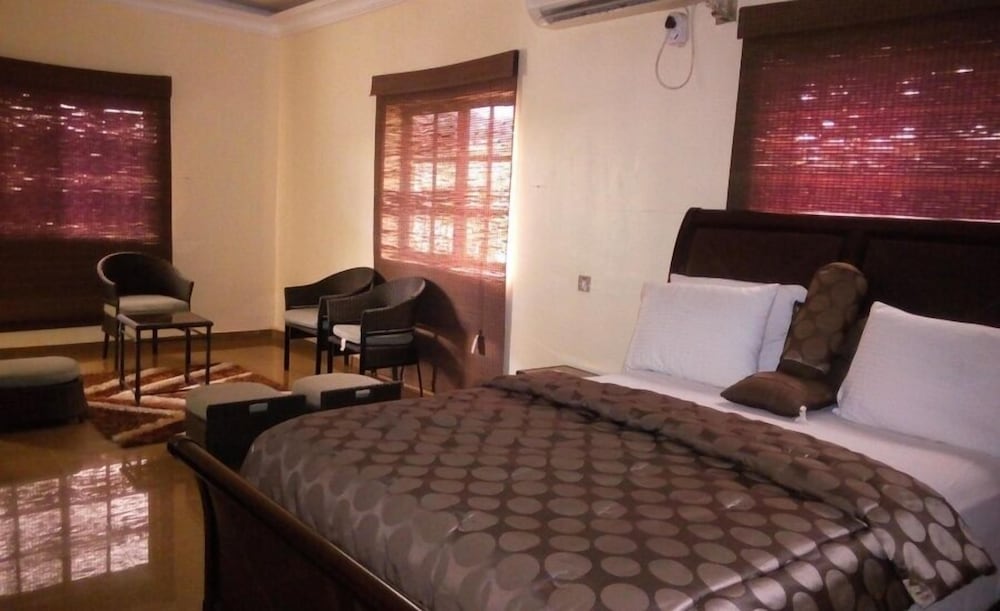 Davies Suites - last minute hotel in Enugu