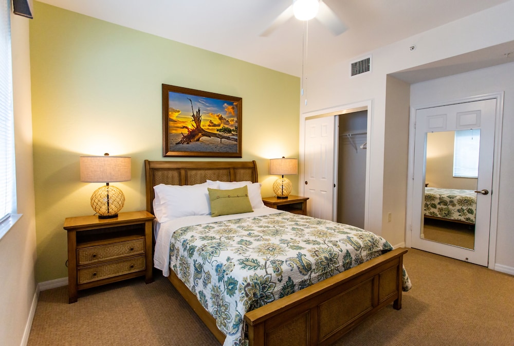 Messina Vacation Rental at Lely Resort. Spacious 3 BR 2 Bath Condo with Lake Views and Handicap Accessibility. Enjoy Community Pool Hot Tub and Proximity to Naples Beaches and Dining - photo 4