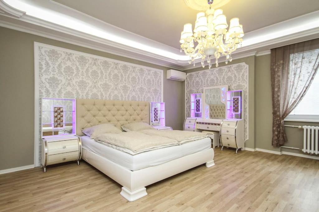Deluxe Apartman Nivy — 4-Star Luxury Hotel in Bratislava, Slovakia