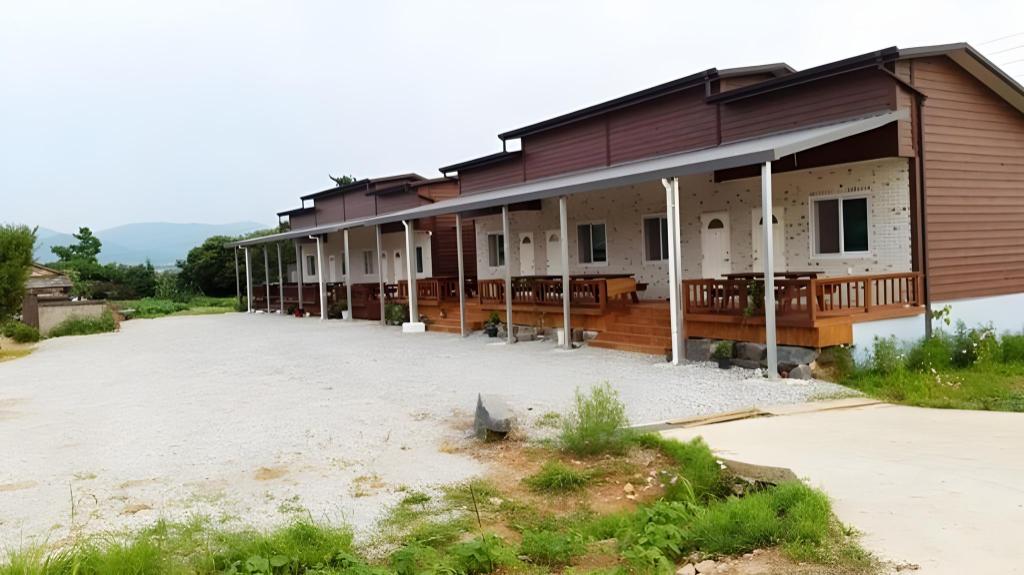 Nonsan Deulkot Pension — 4-Star Luxury Hotel in Nonsan, South Korea