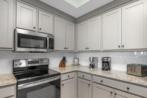 Phoenix Gulf Towers 2207 condo - photo 16