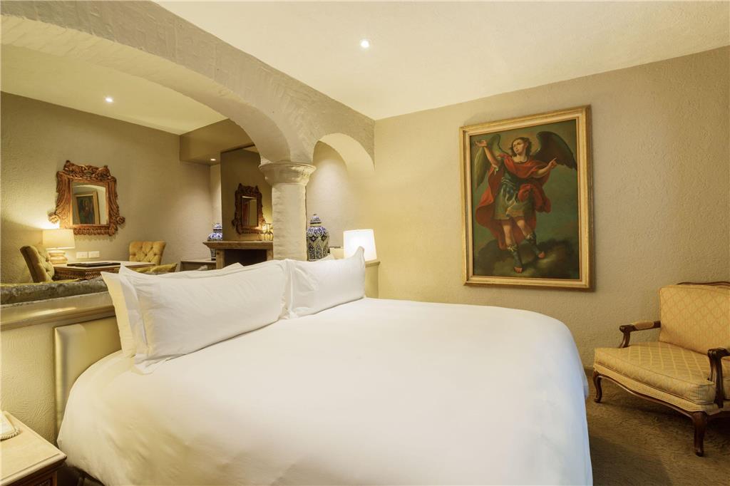 Master Suite king