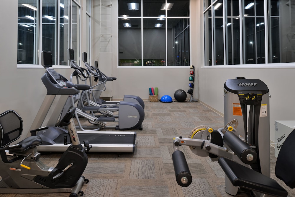 Holiday Inn Hotel & Suites Overland Park Convention Center - photo 40