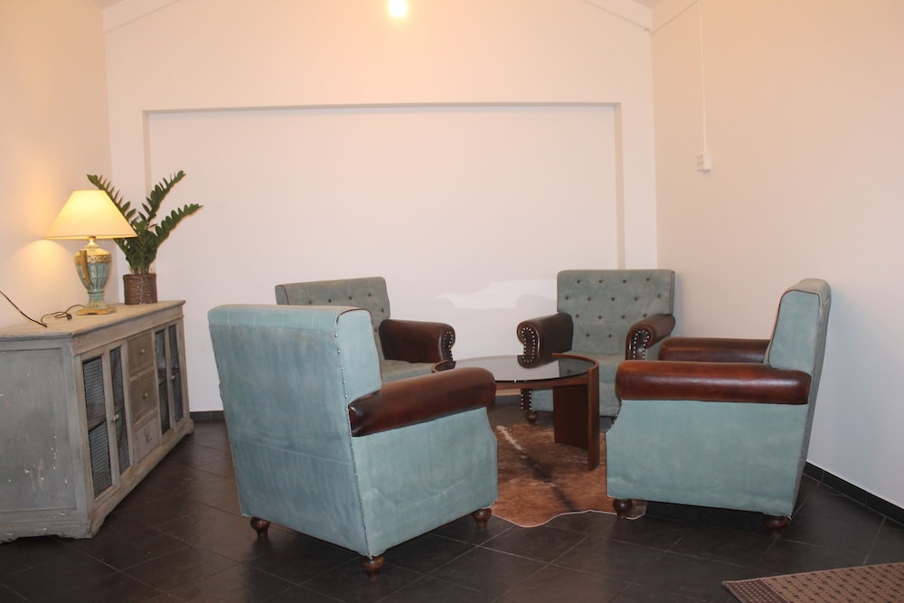 Millners Plaza - carbon neutral hotel in Tibro