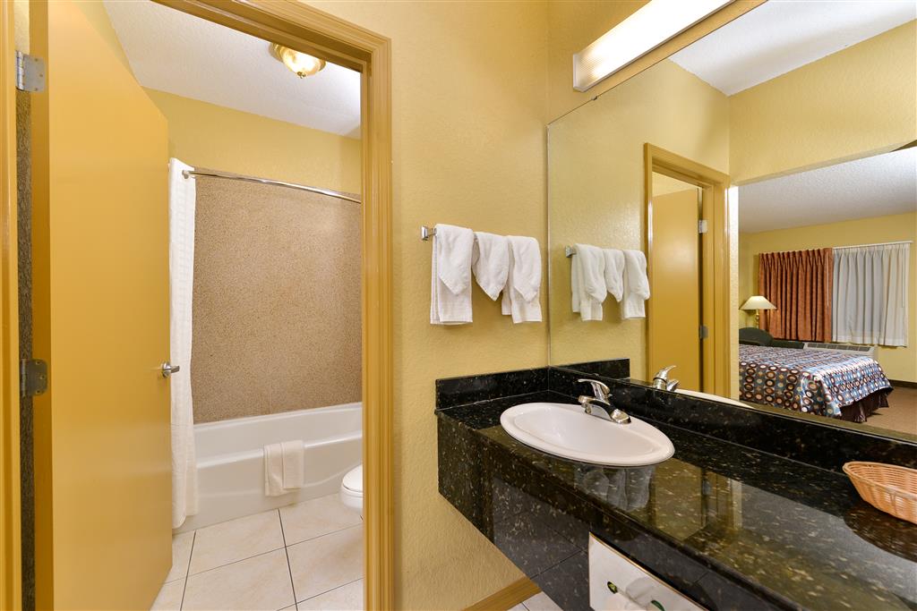 Americas Best Value Inn Starke - photo 13