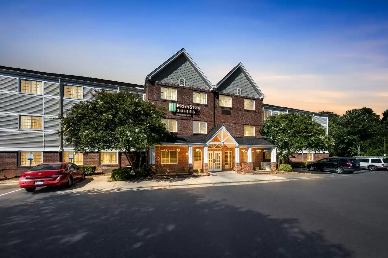 MainStay Suites Raleigh North - photo 25