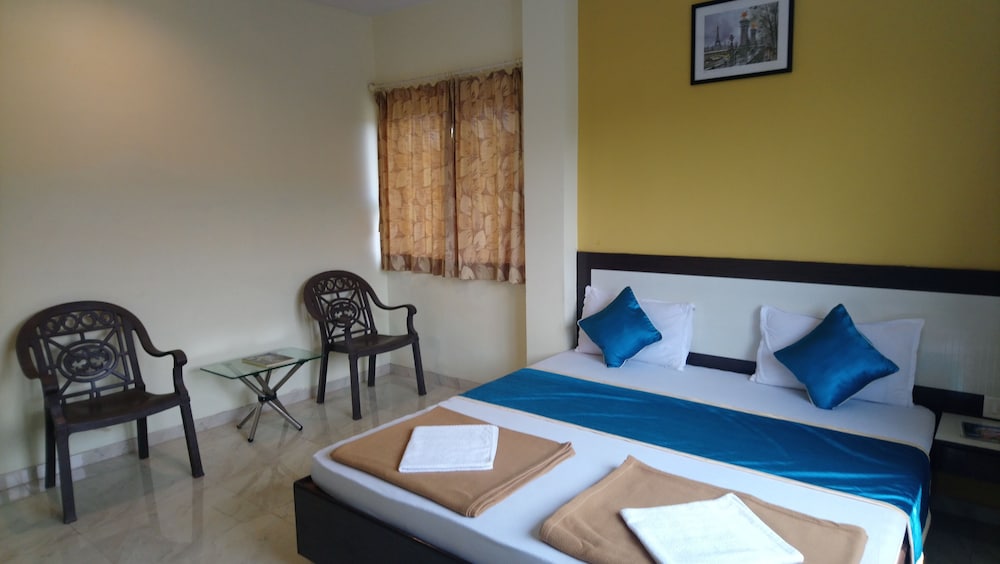 Sea Winds Hotel — hotel in Guhagar
