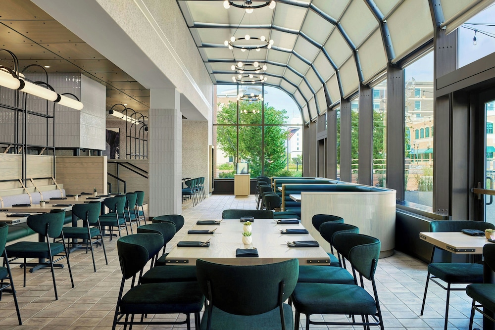 Delta Hotels by Marriott Muskegon Convention Center - photo 37