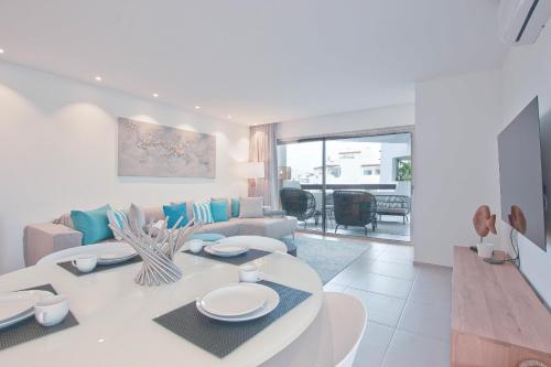 Jardines Tisaya 23 Nature Reserve & Pool View 2B in Arona, Spain