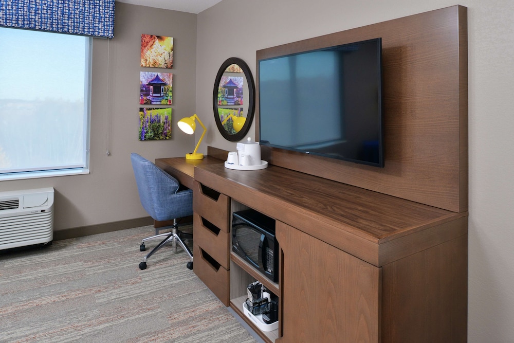 Hampton Inn Lakeville Minneapolis - photo 11