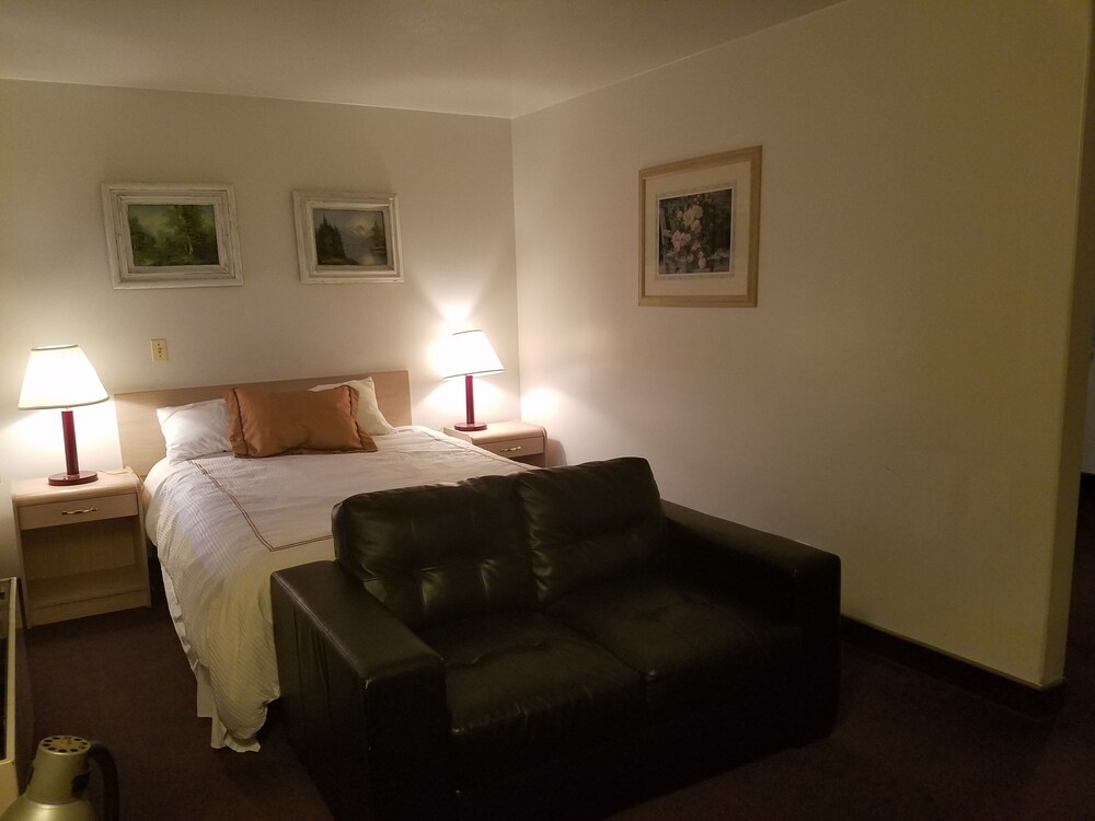 Downtown Xenion Motel - photo 4