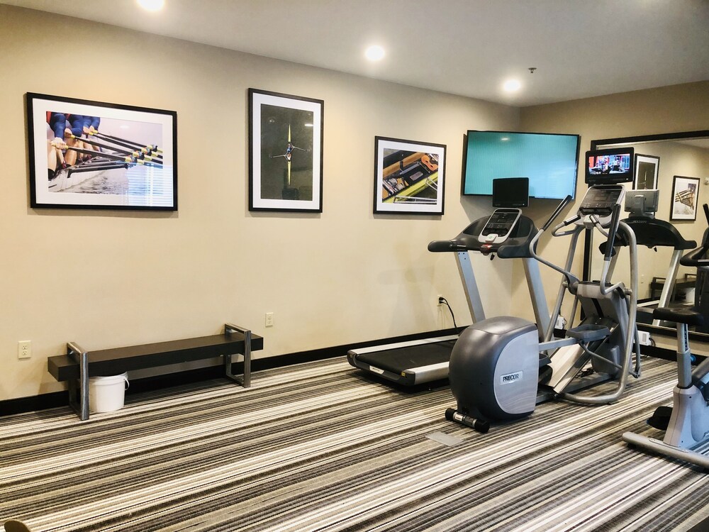 Candlewood Suites Lake Charles South by IHG - photo 23