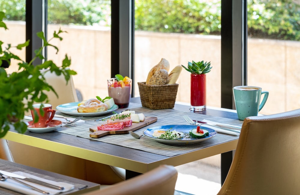 מזון ומשקאות