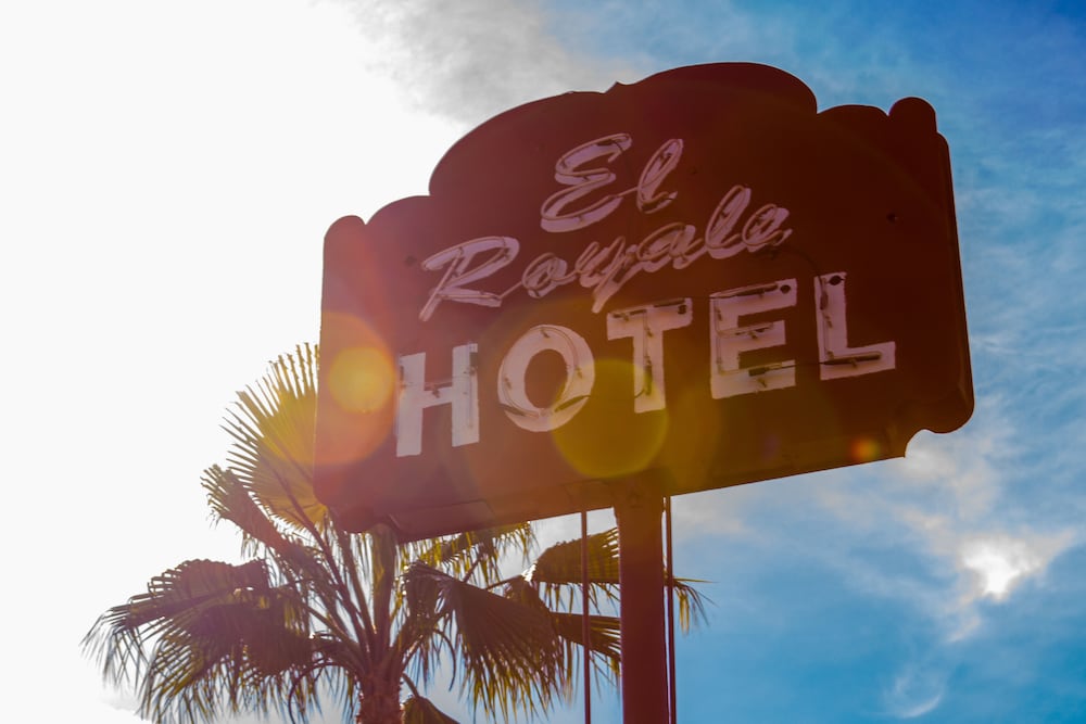 El Royale Hotel Near Universal Studios Hollywood — 4-Star Luxury Hotel in Los Angeles, United States
