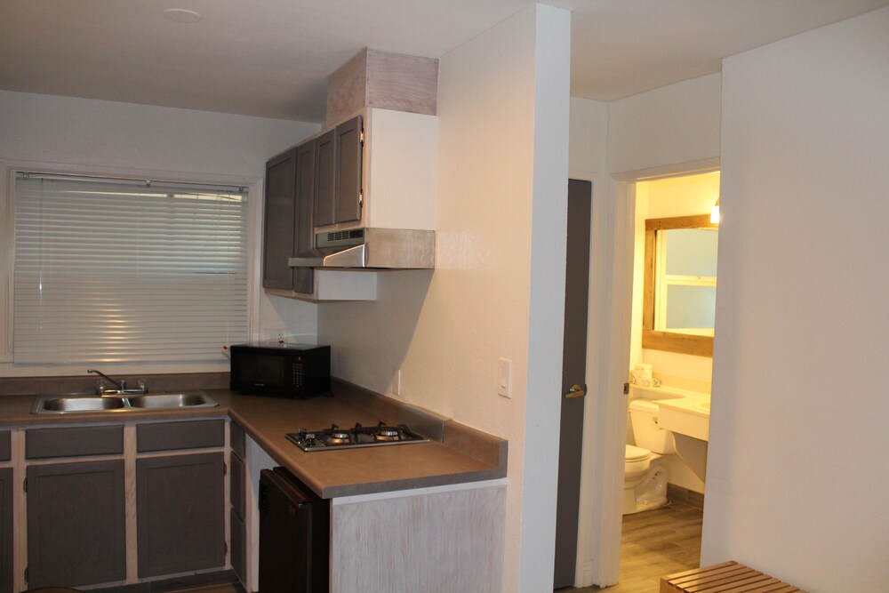Hotel Point Loma - photo 19