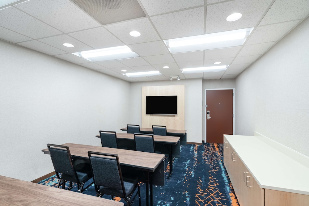 Hampton Inn & Suites Nashville Franklin - photo 30