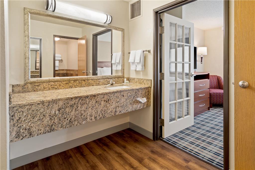 AmericInn by Wyndham Dickinson - photo 26