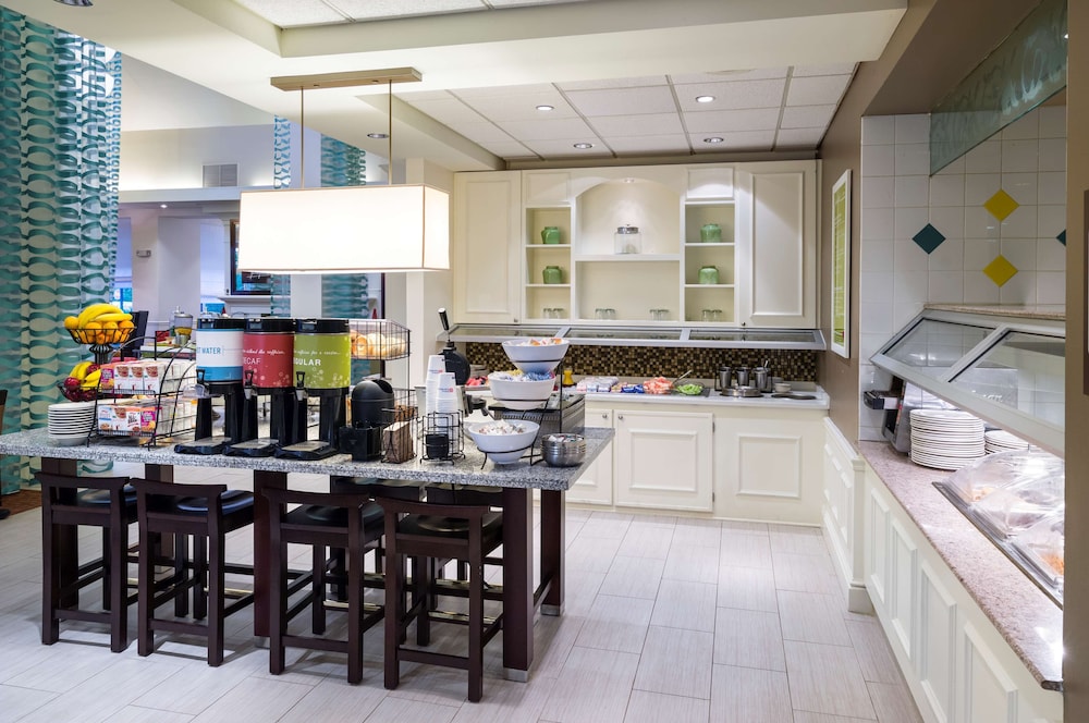 Hilton Garden Inn Edison Raritan Center - photo 26