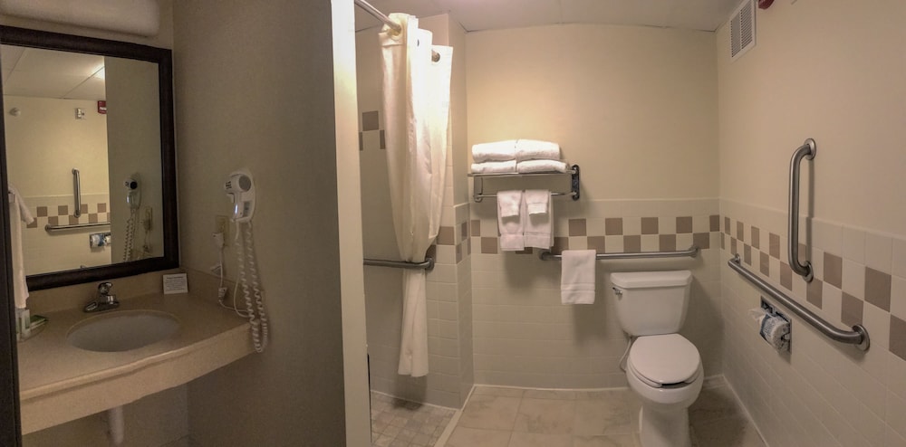 AmeriVu Inn & Suites Waconia - photo 6