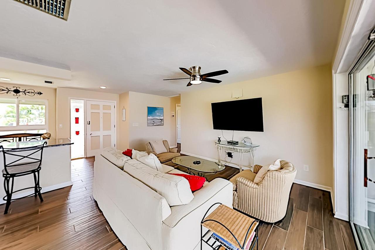 Sunny Side Up - carbon neutral hotel in Cape Coral