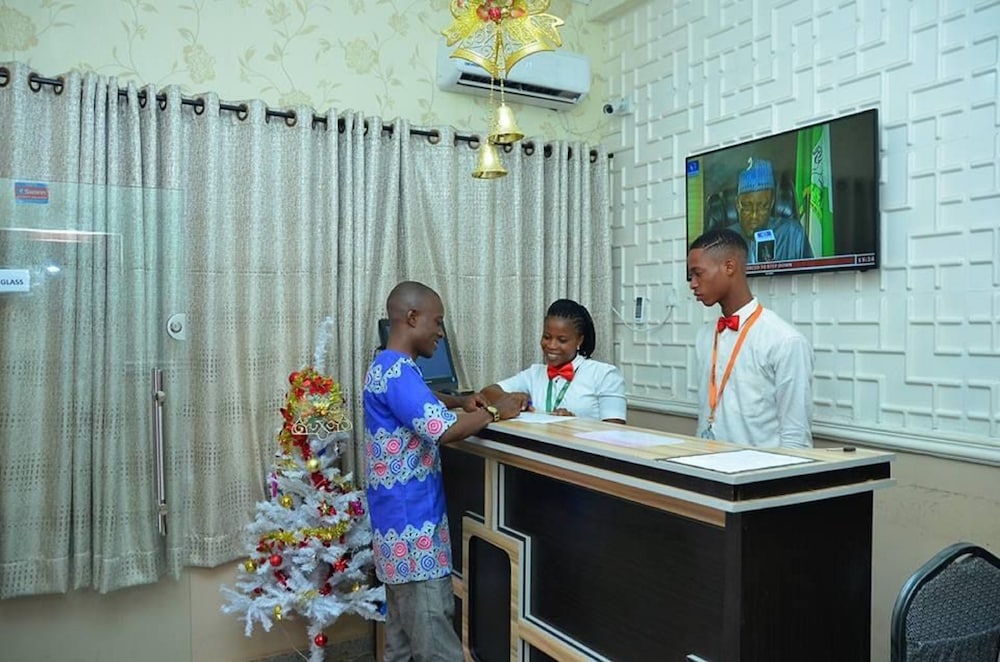 Cozy Suites — hotel in Akure