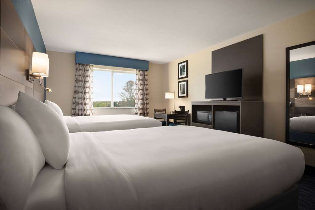 AmericInn by Wyndham Dodgeville - photo 15