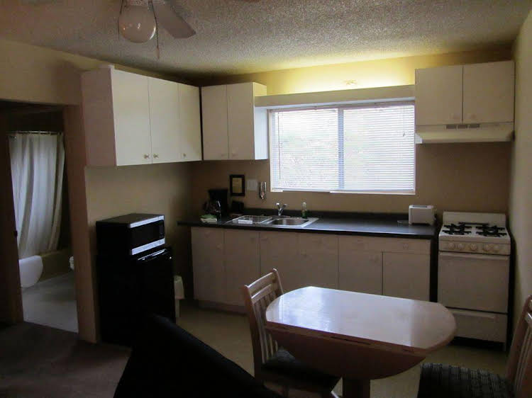 Pine Woods Resort - photo 2