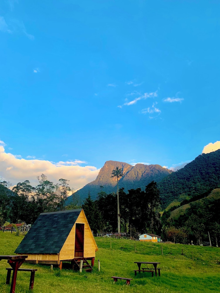Refugio Nidos del Condor Cocora in Salento, Colombia