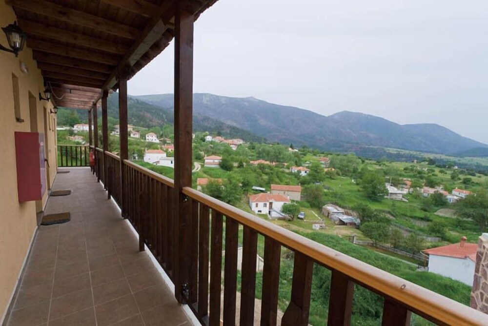 Hotel Katafigi - last minute hotel in Velventos