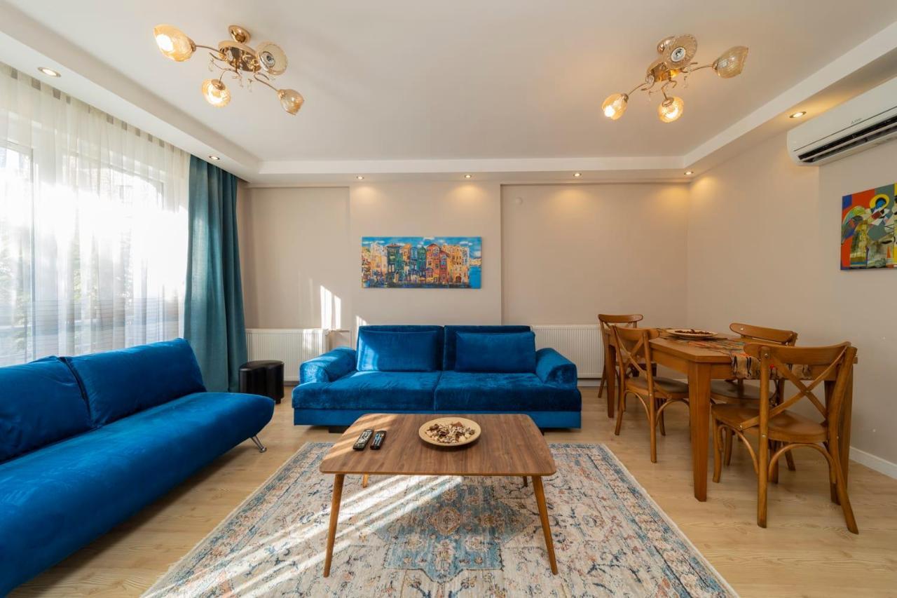 Cozy Flat with Balcony near Beach in Konyaalti
