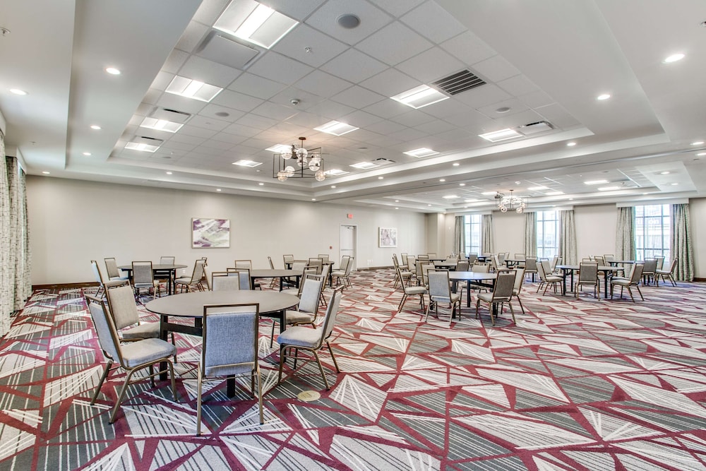 Hilton Garden Inn North Dallas Central Expy - photo 39