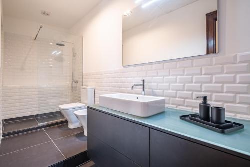 Apartament 6 By WeHost — 4-Star Luxury Hotel in Funchal, Portugal