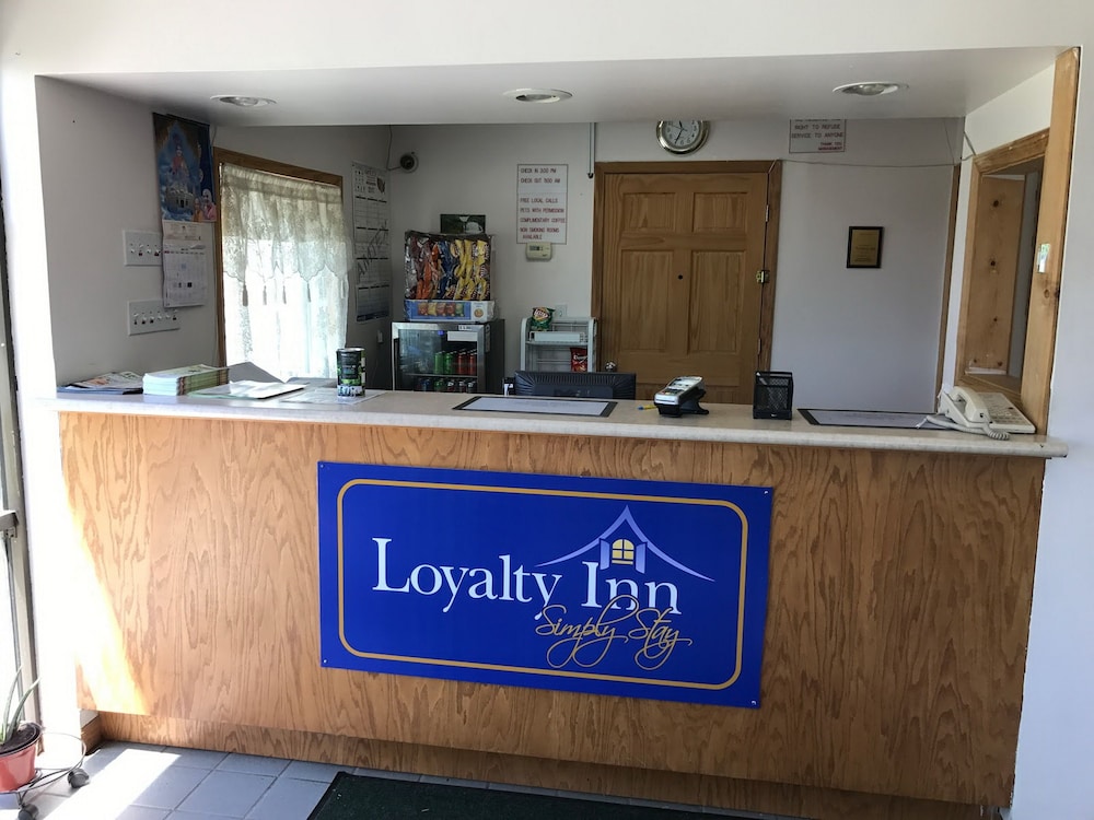 Loyalty Inn Maryville - photo 3