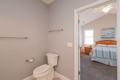 Sea Glass by Oak Island Accommodations - photo 23