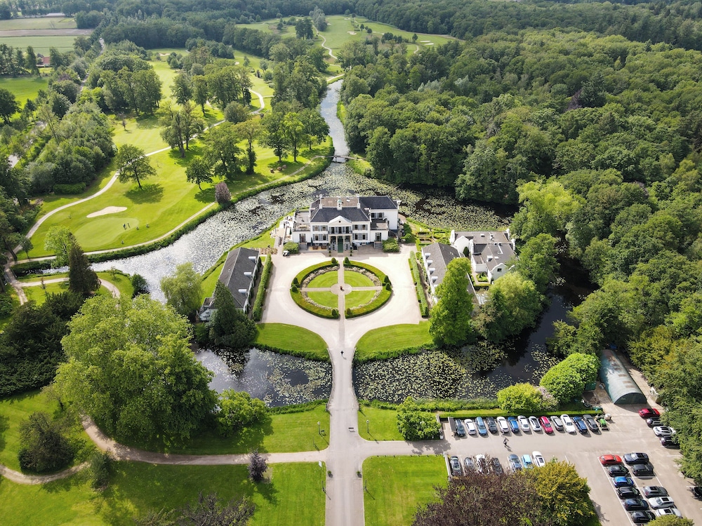 Kasteel Engelenburg Quality Lodgings — 4-Star Luxury Hotel in Brummen, Netherlands