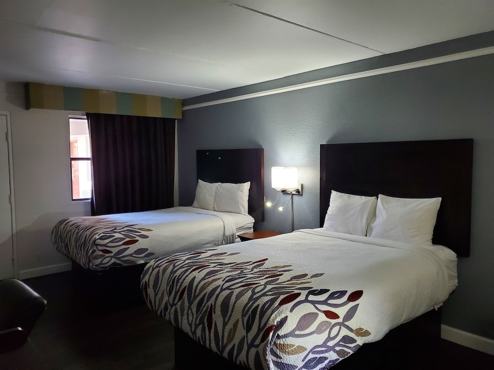 Relax Inn Little Rock - photo 9