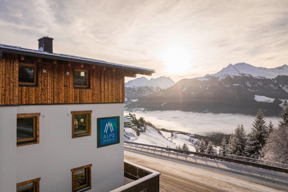 Bergresort Tauernblick By Alps Resorts — 4-Star Luxury Hotel in Mittersill, Austria
