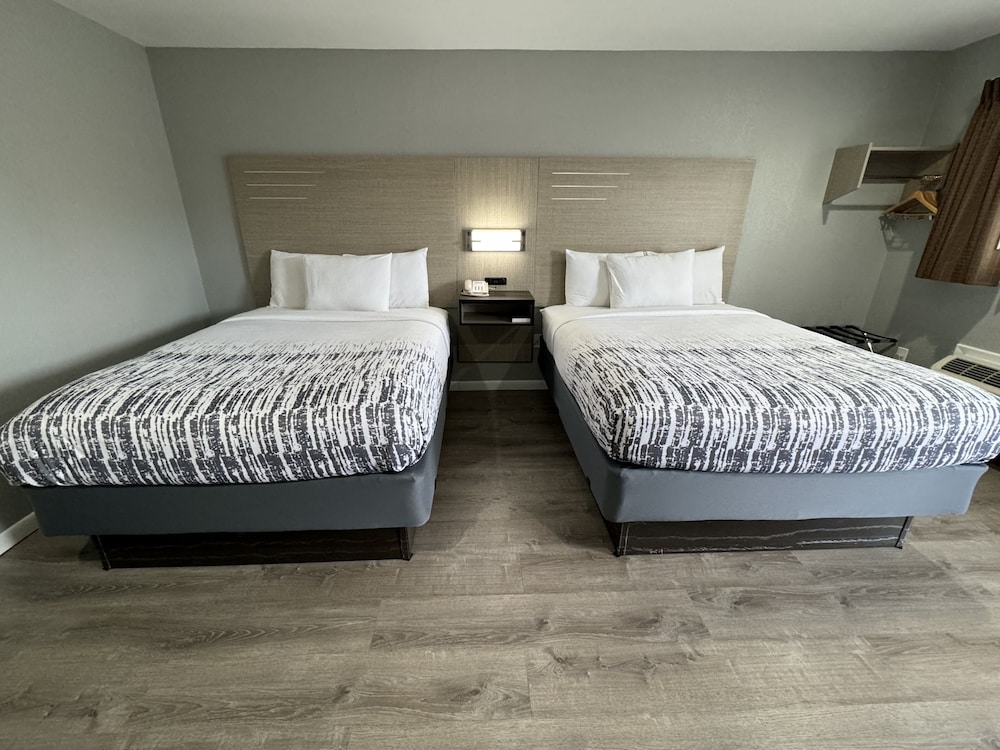Copper Manor Motel - photo 14