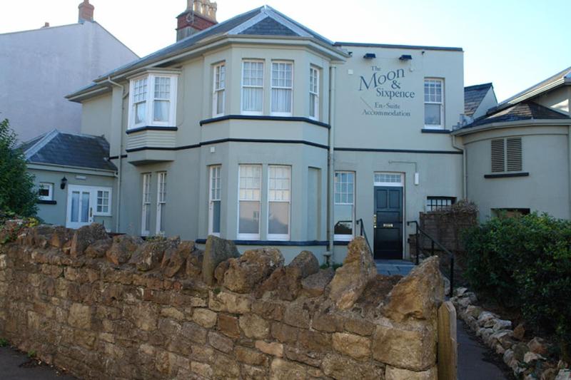 The Moon and Sixpence — hotel in Clevedon