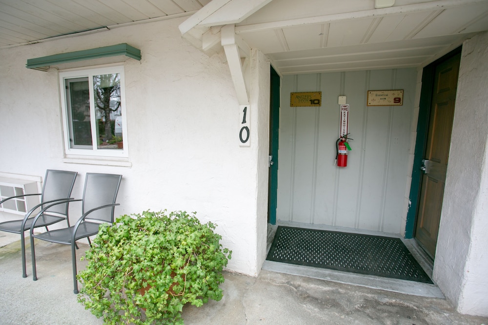 Outside Inn - photo 232